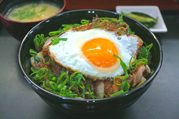 12焼肉丼IMG_0095