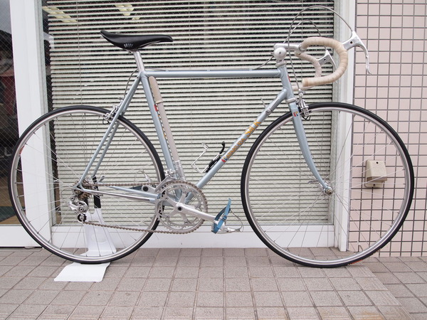 5e493824-s.jpg