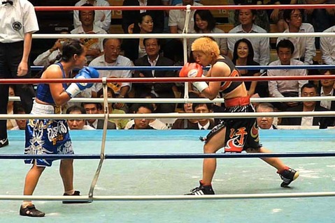 花形冴美 vs ジュジース・ナガワ