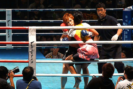サーサー・ソーアリー vs グレイシャアR02-1