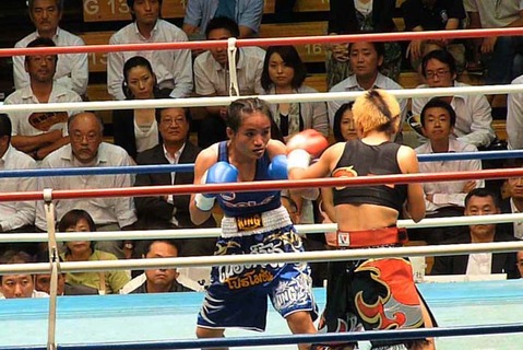花形冴美 vs ジュジース・ナガワ