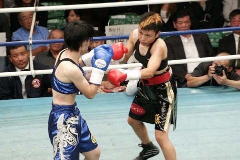 安藤麻里 vs 伊藤まみ