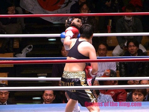ハニー・カツマタ VS 天海ツナミ