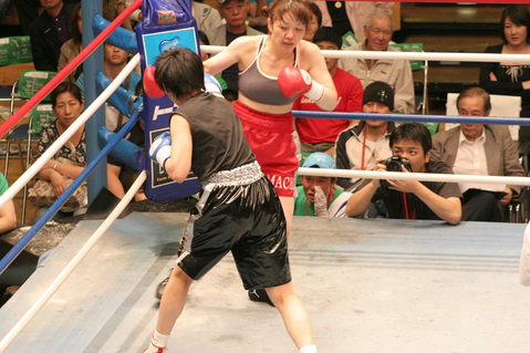 丸山礼子 vs 三好喜美佳