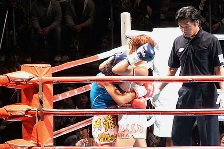 神村江里加 VS トーンター
