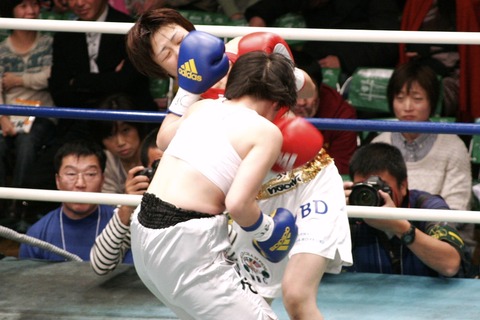 ÉÙ³ßľÈþ vs ¥½¥ó¡¦¥Á¥ç¥í¥ó