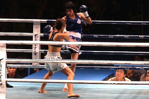 神村エリカ vs ノングネーン
