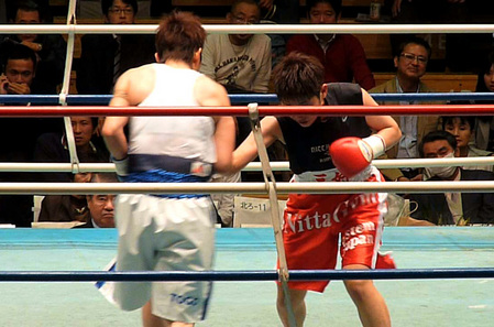 東郷理代 vs 三好喜美佳