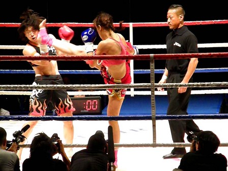 ジョアンナ vs 佐々木仁子