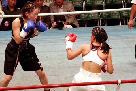 相川周子VS 野口智代