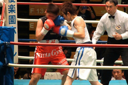 東郷理代 vs 三好喜美佳