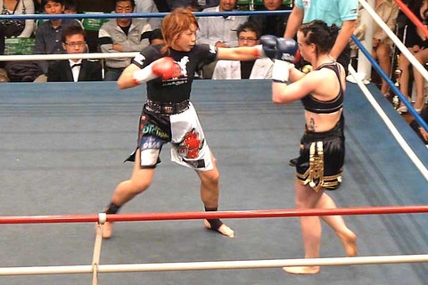 AZUMA vs メリッサ・ノートン