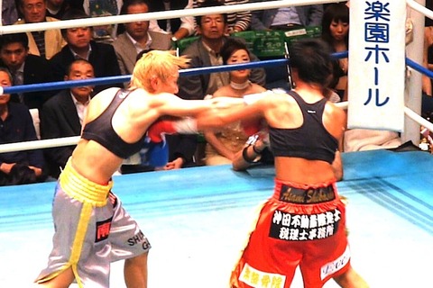 四ヶ所麻美 vs 真道ゴー