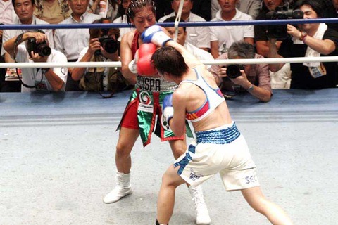 菊地奈々子 vs アナベル・オーティス