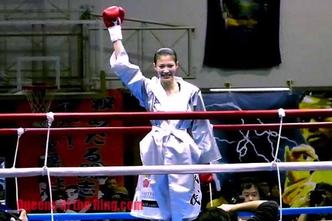 高野人母美選手