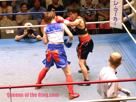 Mont_Blanc_Miki_vs_Natsuki_Tarui-17