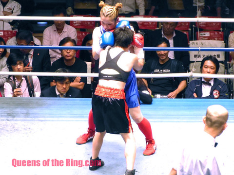 Mont_Blanc_Miki_vs_Natsuki_Tarui-12