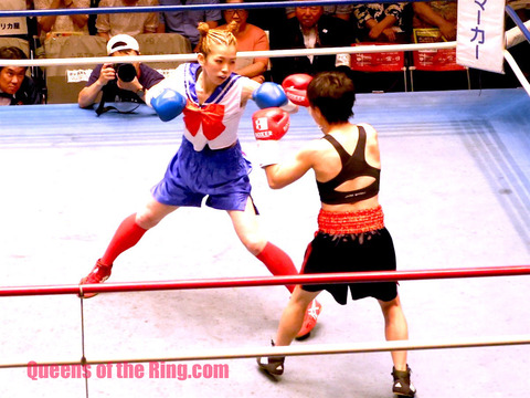 Mont_Blanc_Miki_vs_Natsuki_Tarui-28