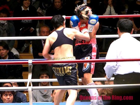 ハニー・カツマタ VS 天海ツナミ