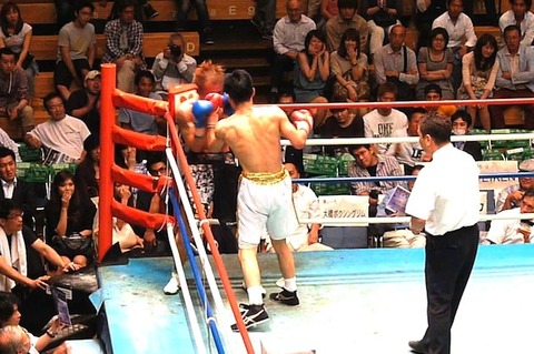 塩谷智行 vs 沼田康司