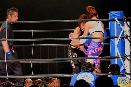 岡田円 vs V一