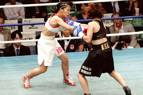 相川周子VS 野口智代