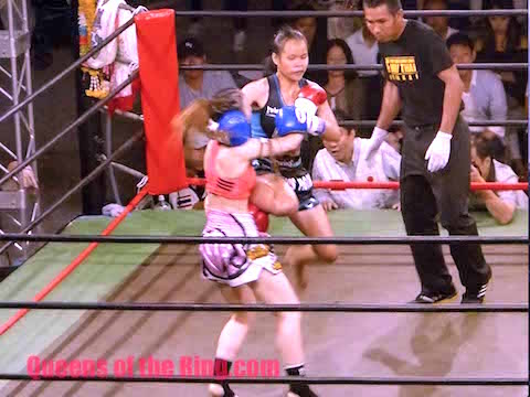伊藤紗弥_vs_ファーチェンラーイ-8