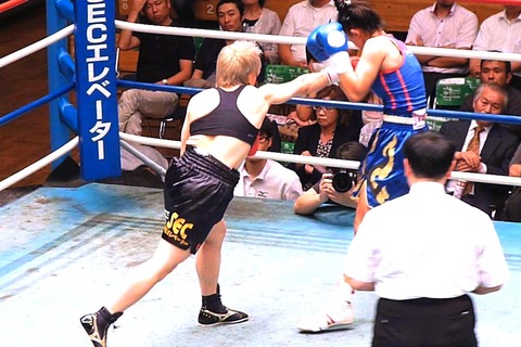 山口直子 vs リアントン