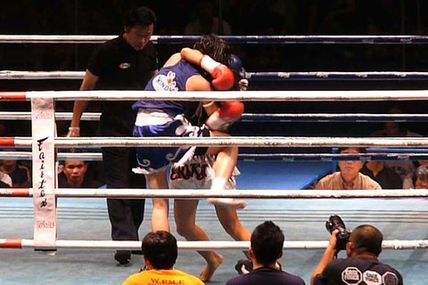 神村エリカ vs ノングネーン