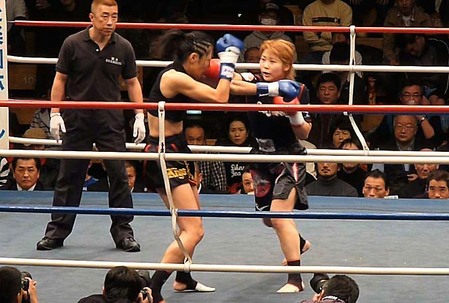 AZUMA vs 成沢紀予