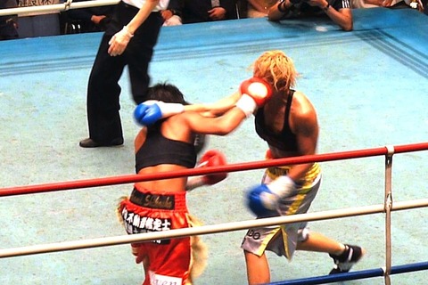 四ヶ所麻美 vs 真道ゴー