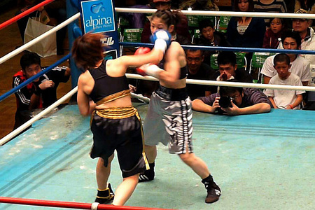 石川範子 vs 稲元真理