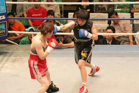 丸山礼子 vs 三好喜美佳