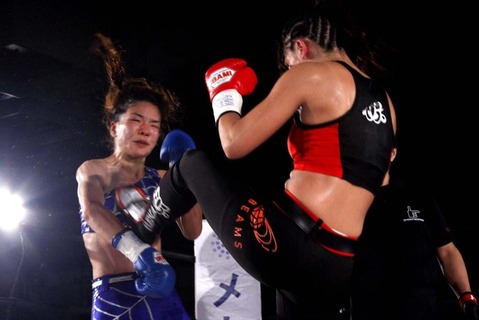 RENA vs 高橋藍