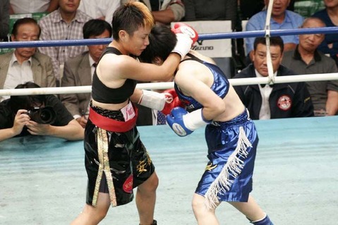 安藤麻里 vs 伊藤まみ