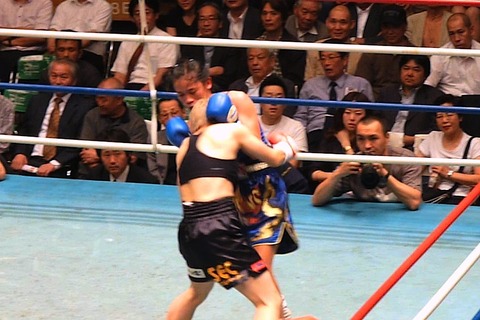 山口直子 vs リアントン