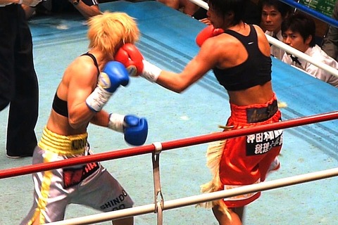 四ヶ所麻美 vs 真道ゴー