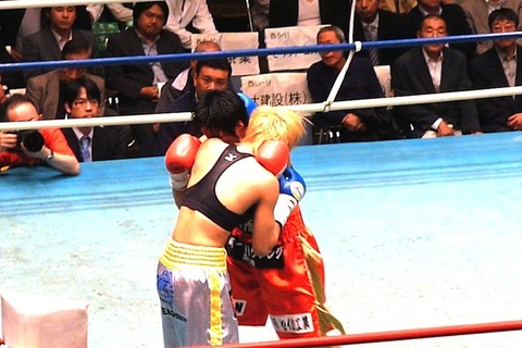 四ヶ所麻美 vs 真道ゴー