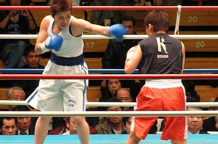 東郷理代 vs 三好喜美佳