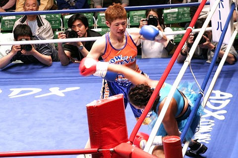 アナベル・オルティス vs 藤岡奈穂子