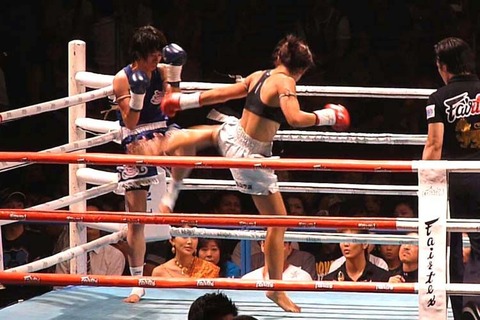 神村エリカ vs ノングネーン