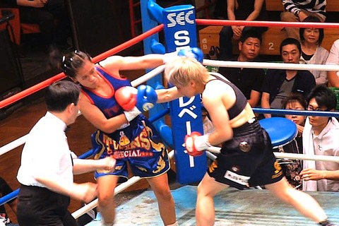 山口直子 vs リアントン
