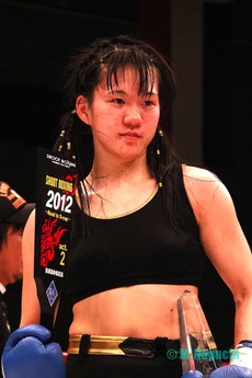 魅津希選手