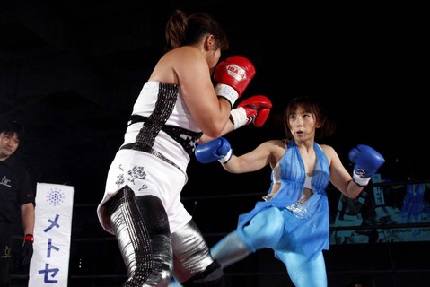 高橋奈苗 vs 風香