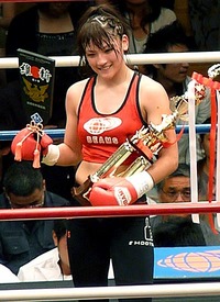 RENA(レーナ)選手
