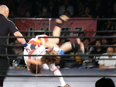富田美里 AZUMA