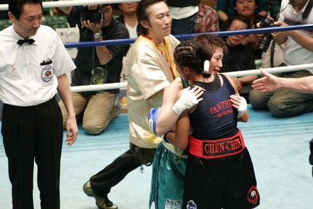 菊地奈々子 vs ジェレミー・タバスタバス