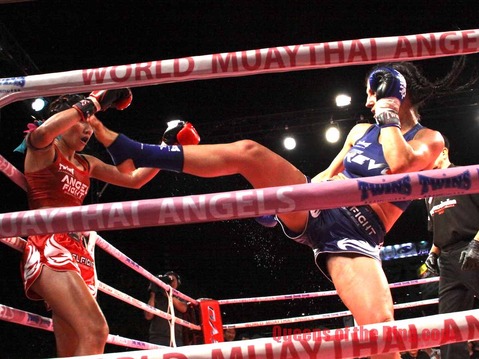 Chommanee_vs_Yolanda_Schmidt-26