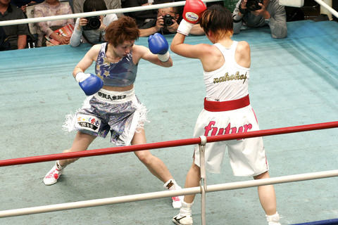 宮尾綾香 VS 田中奈浦子