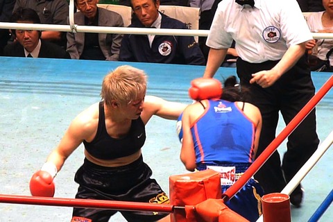 山口直子 vs リアントン